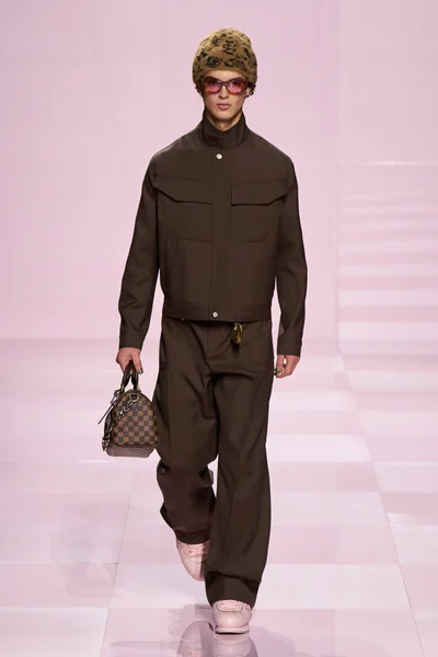 Look 23